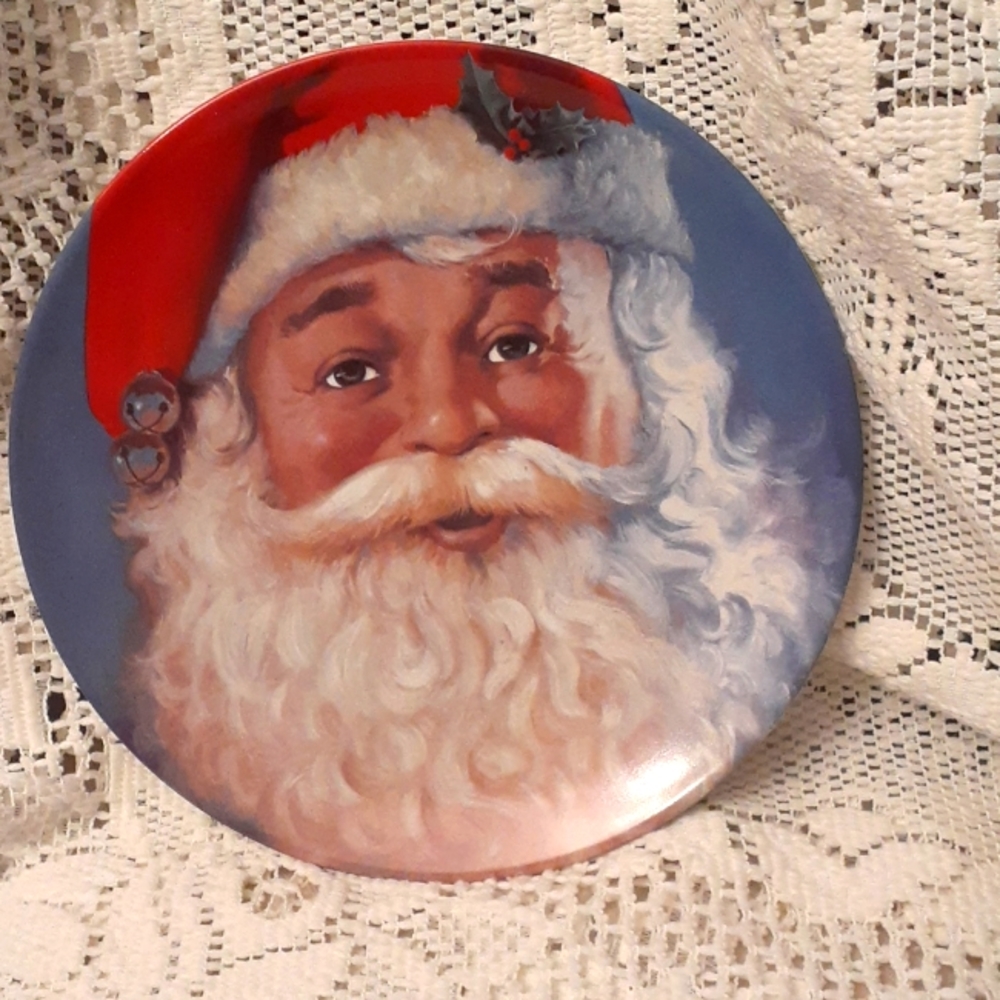 Nwt Seasons Santa Cookie plate illustrator:Michael Jaroszko
